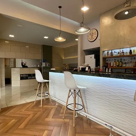 Atlanta Hotel 2*