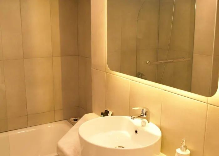 Atlanta 2* باترا